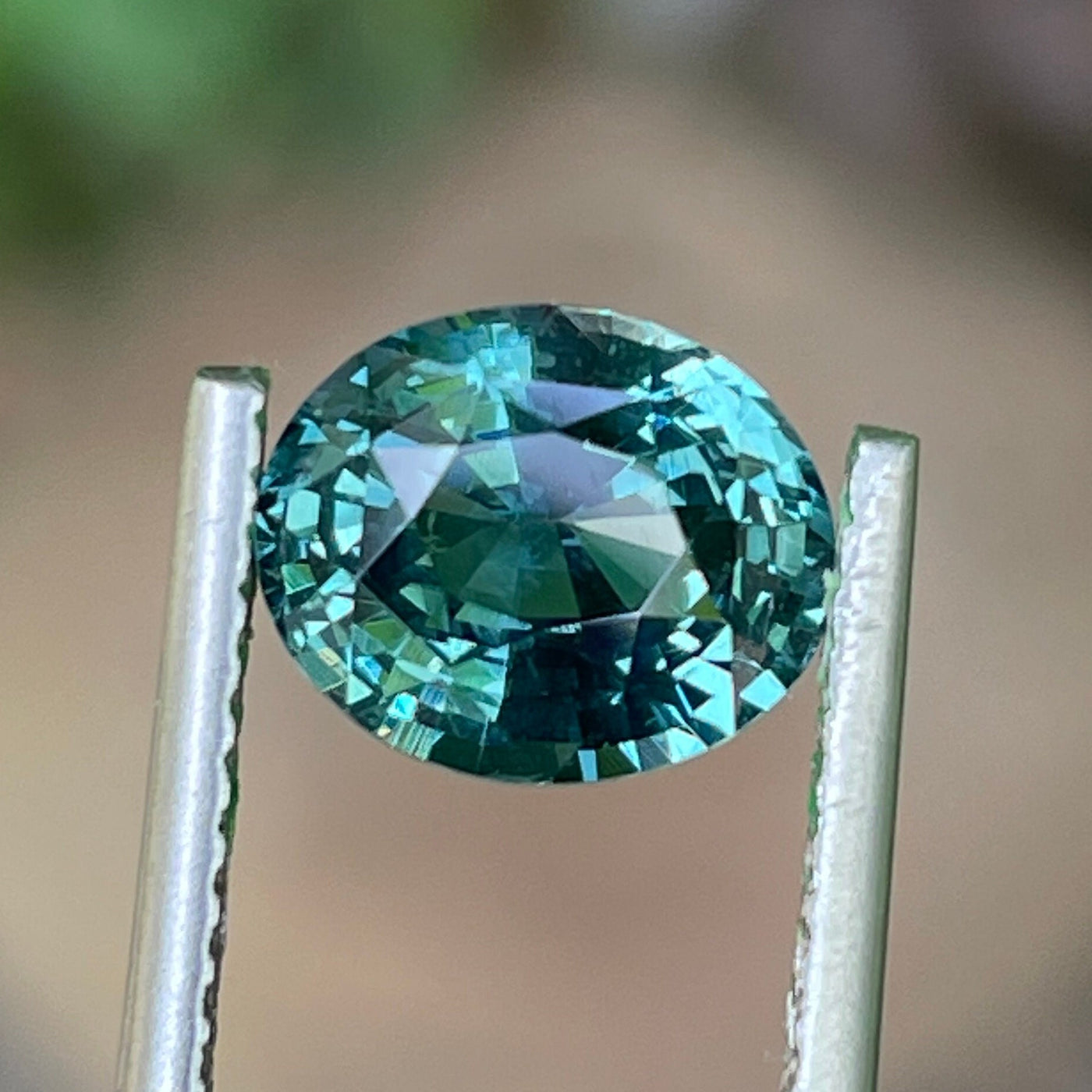 Green Sapphire 2.5 Ct