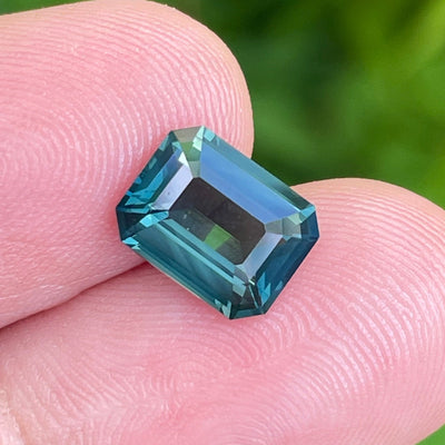 Teal Sapphire  3.05 Ct
