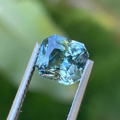 Teal Sapphire  2.50 Ct