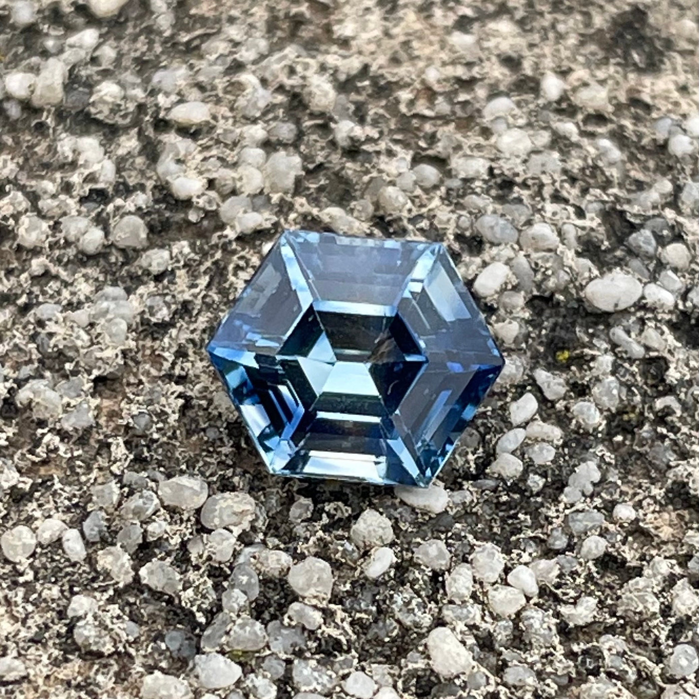 Parti Sapphire  2.05 Ct